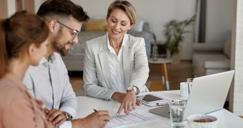 WTW-Studie: Einfirmenvermittler sind führender Vertriebsweg für Lebensversicherungen Einfirmenvermittler übernehmen Spitzenposition im (Foto: AdobeStock 355188930 Drazen)