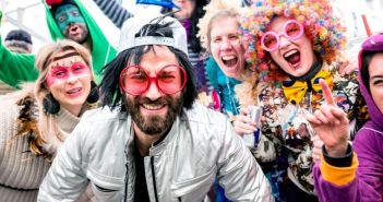 Die verschiedenen Bezeichnungen von Karneval, Fasching und Fastnacht (Foto: AdobeStock 402833990 karepa)