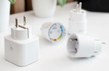 Mehr Komfort im Alltag: Wie Smart Plugs Ihr Zuhause intelligenter machen (Foto: AdobeStock - 898530240 Proxima Studio)