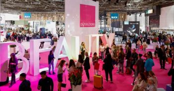 Düsseldorf wird globale Kosmetikplattform mit 1200 Ausstellern und (Foto: Messe Düsseldorf. Constanze Tillmann)